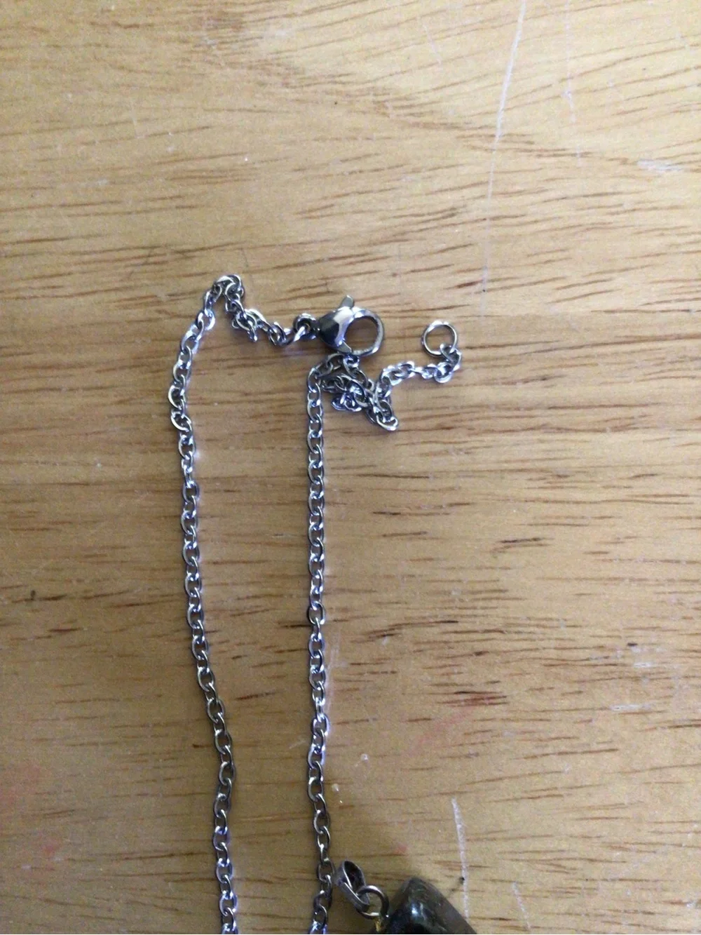 Source Unknown Silver-Tone Chain with Black Geometric Pendant